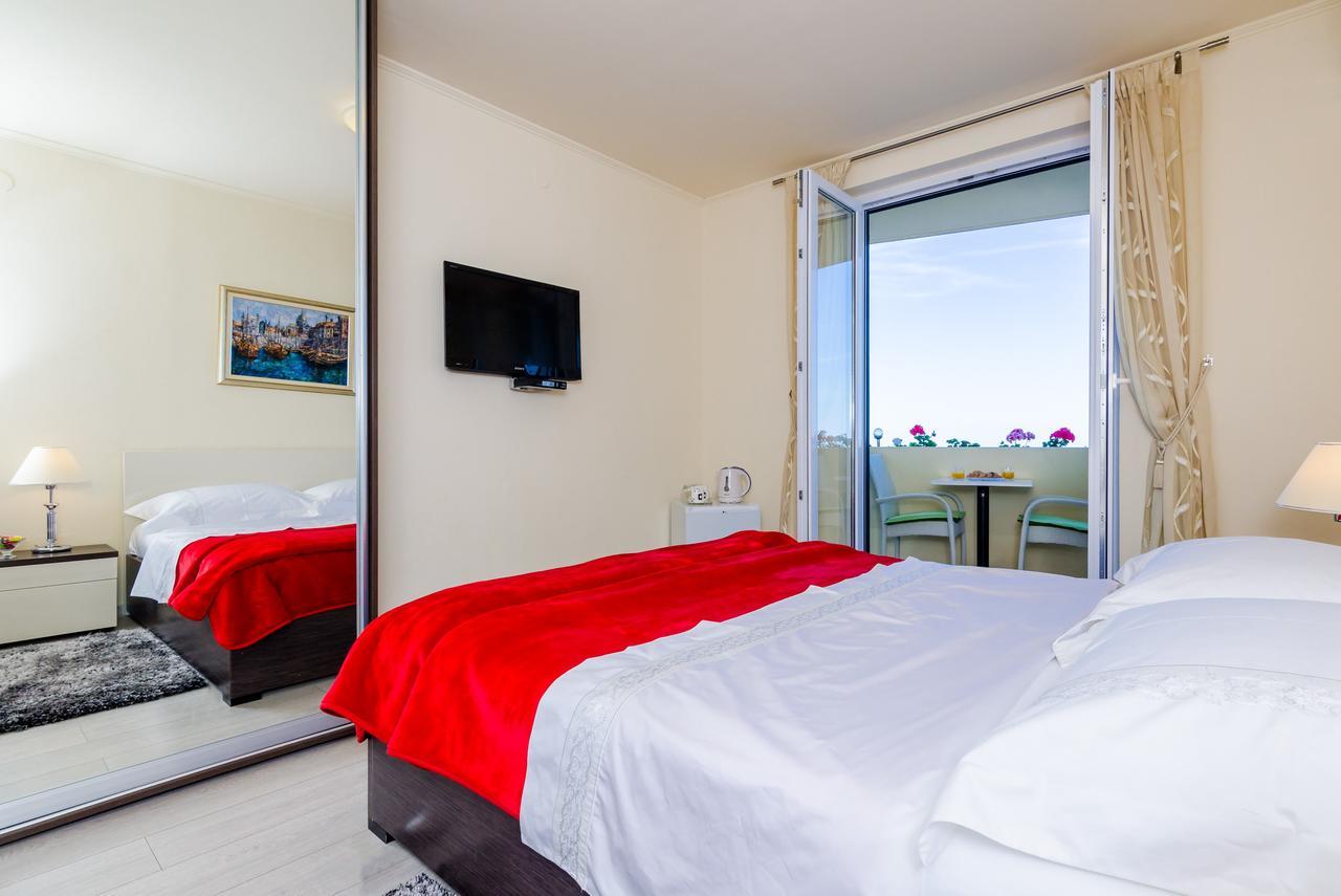 Deluxe Sunset Room, View Of The Old Town Dubrovnik Exterior photo