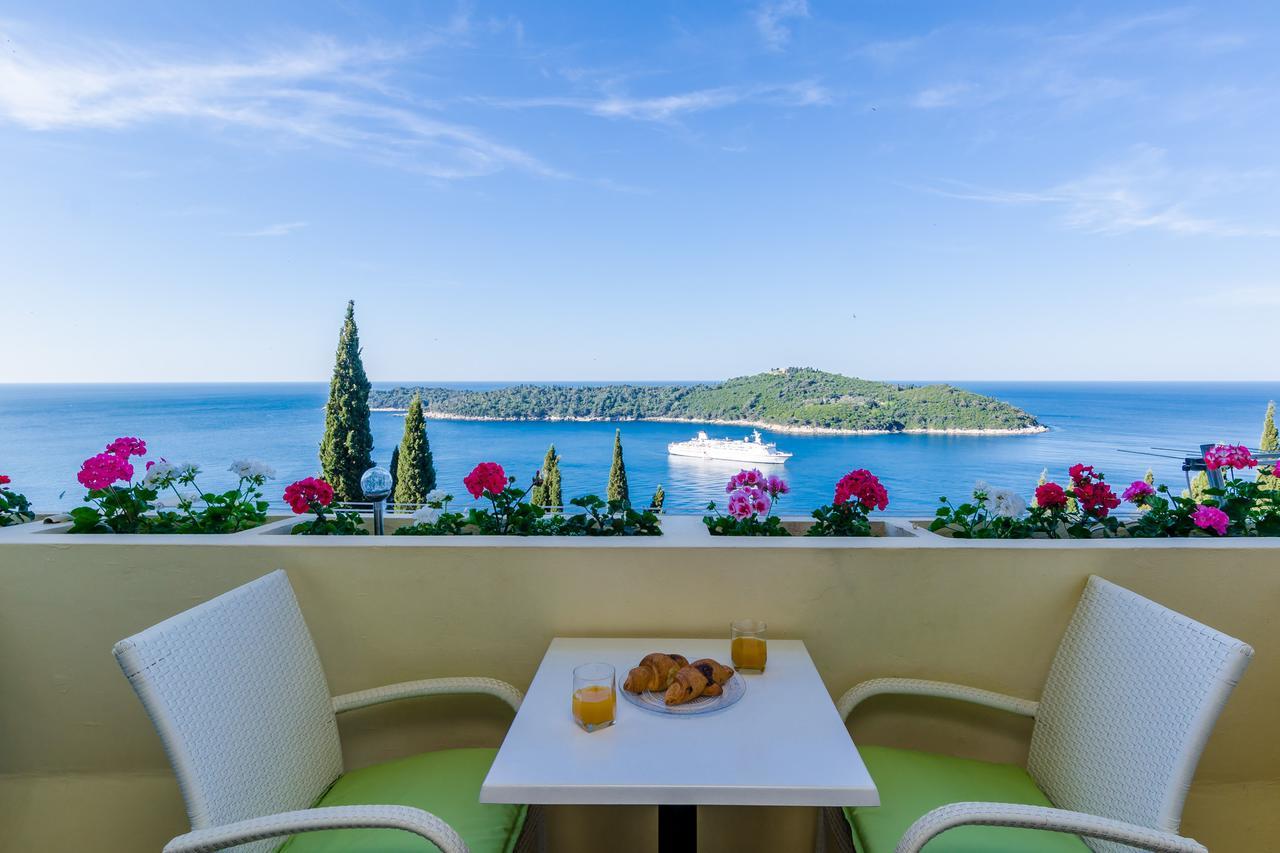 Deluxe Sunset Room, View Of The Old Town Dubrovnik Exterior photo